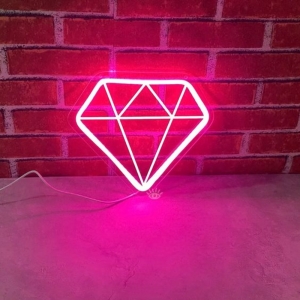 Shaping Spaces with Geometric Neon Signs: A Fusion of Art and Illumination